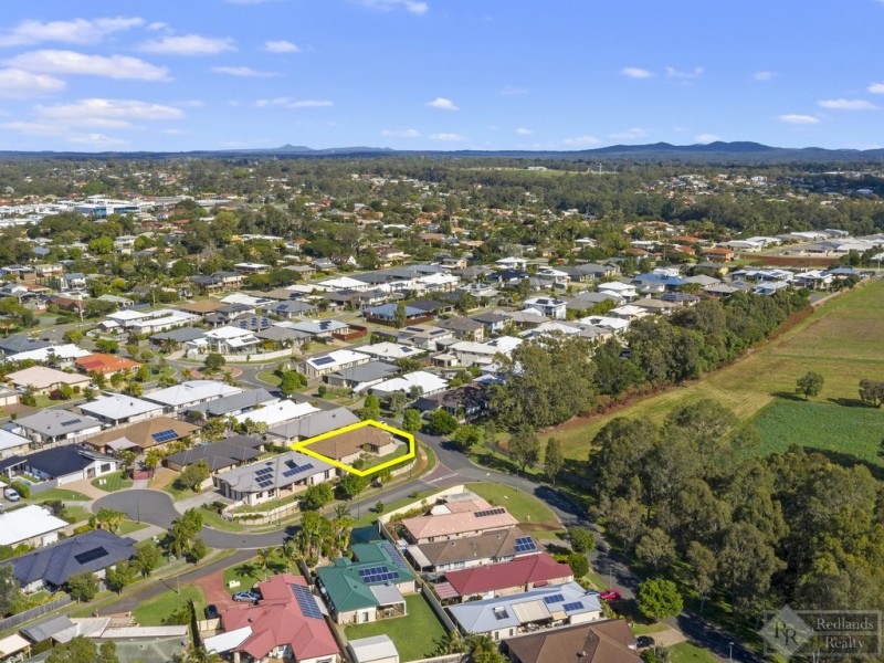 15 Hillcrest Street, Wellington Point QLD 4160