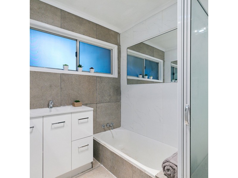 42 Birkdale Road, Birkdale QLD 4159