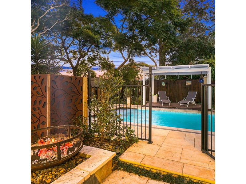 42 Birkdale Road, Birkdale QLD 4159