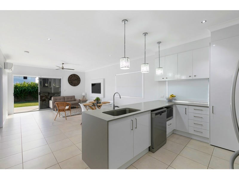 8 Kim Jon Court, Thornlands QLD 4164