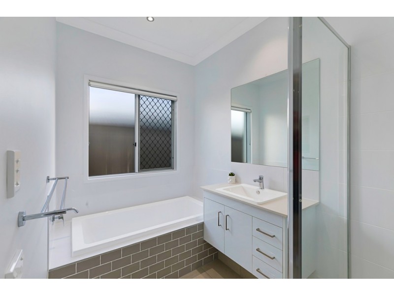 8 Kim Jon Court, Thornlands QLD 4164