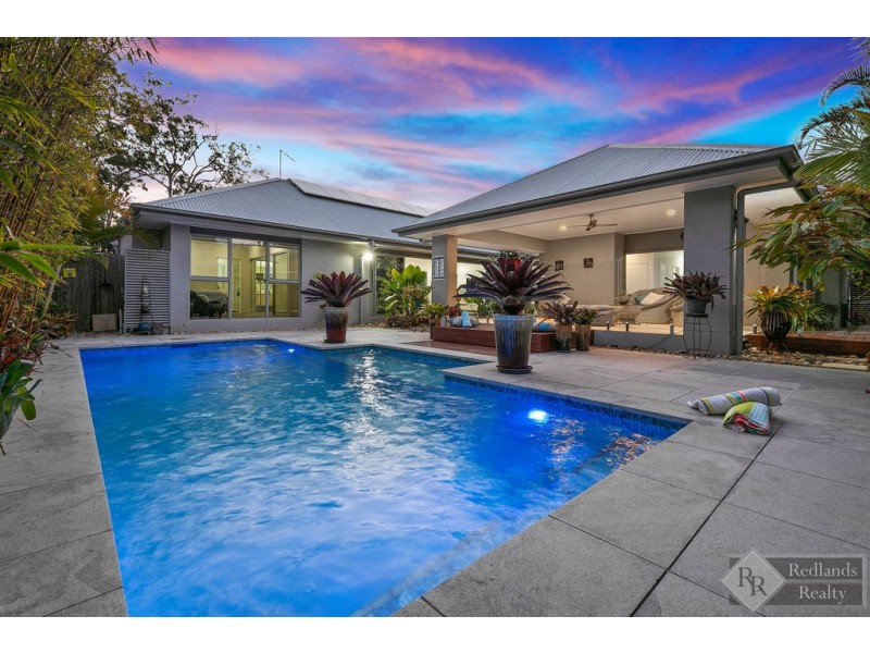 8 Clyde Court, Wakerley QLD 4154