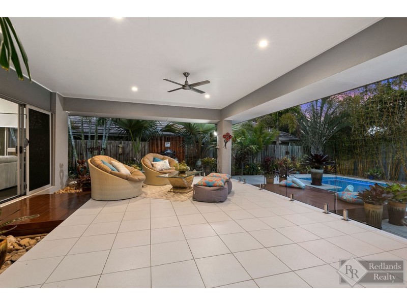 8 Clyde Court, Wakerley QLD 4154