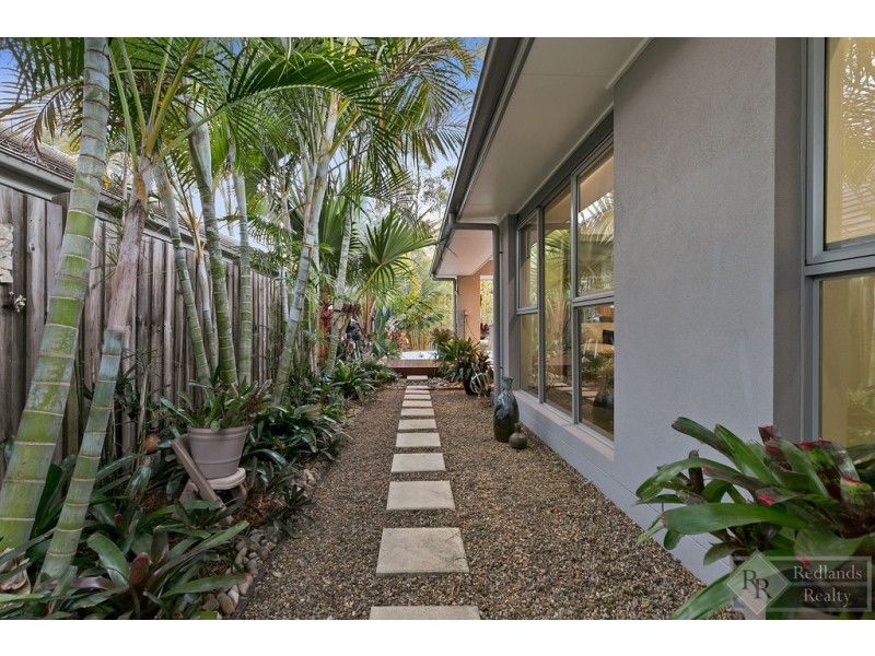 8 Clyde Court, Wakerley QLD 4154