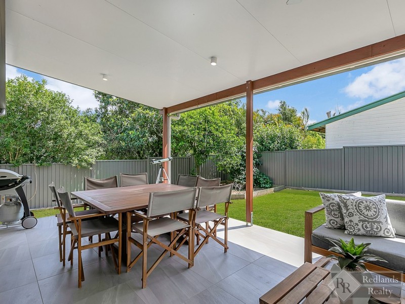 6 Daveson Road, Birkdale QLD 4159