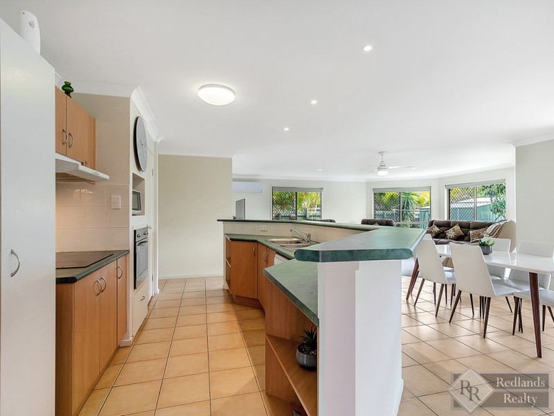 19 Creekside Circuit West, Victoria Point QLD 4165
