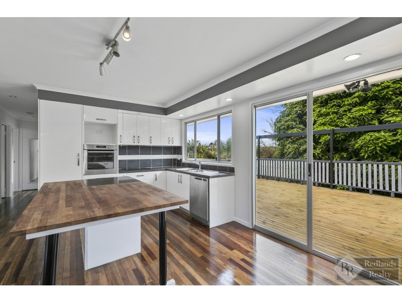 6 Surman Street West, Birkdale QLD 4159