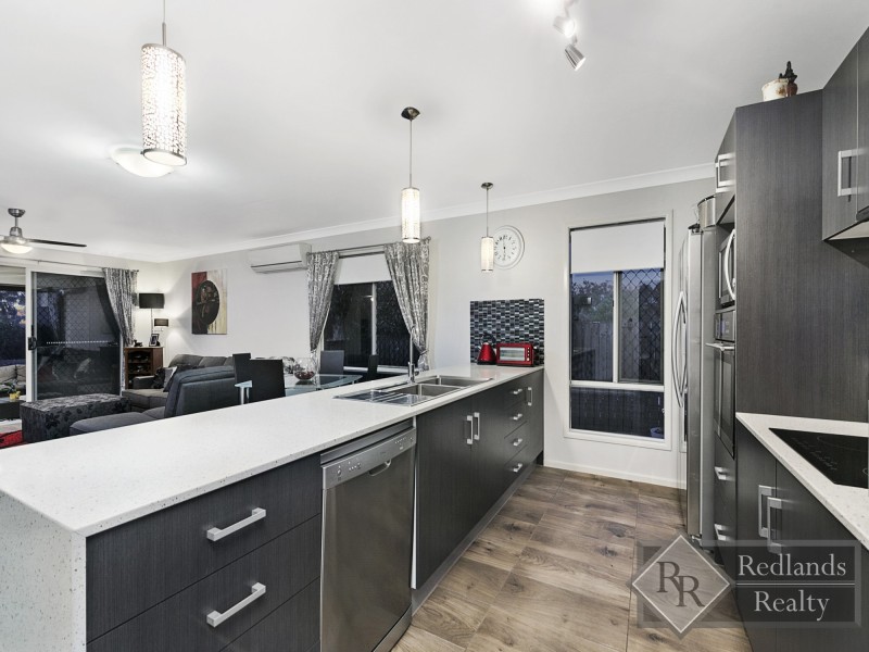 27 Banks Street, Capalaba QLD 4157