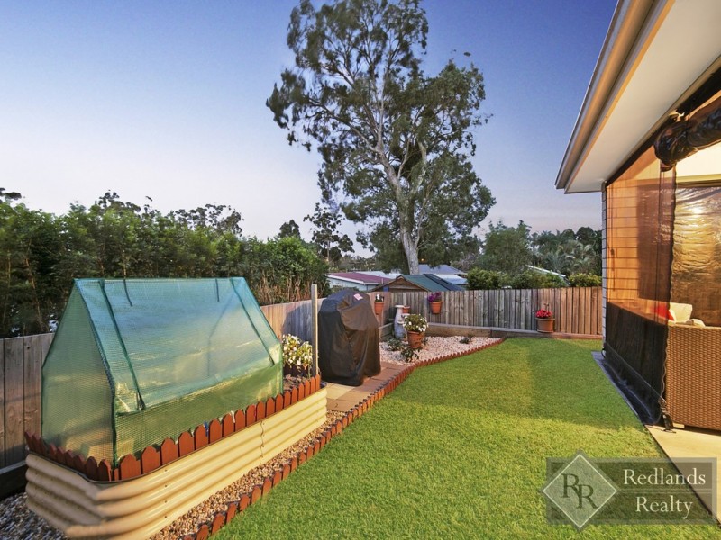 27 Banks Street, Capalaba QLD 4157