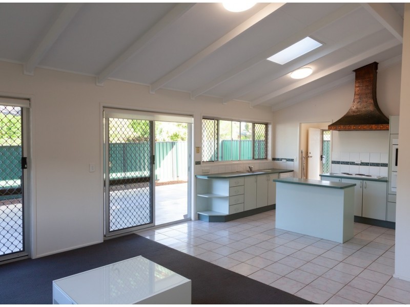 2 Sauterne Street, Thornlands QLD 4164