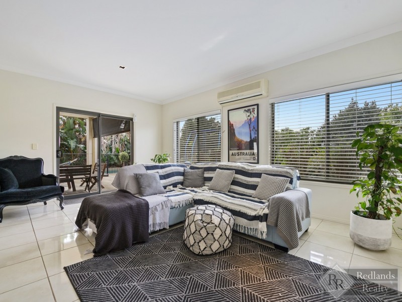 21 Lindeman Place, Redland Bay QLD 4165