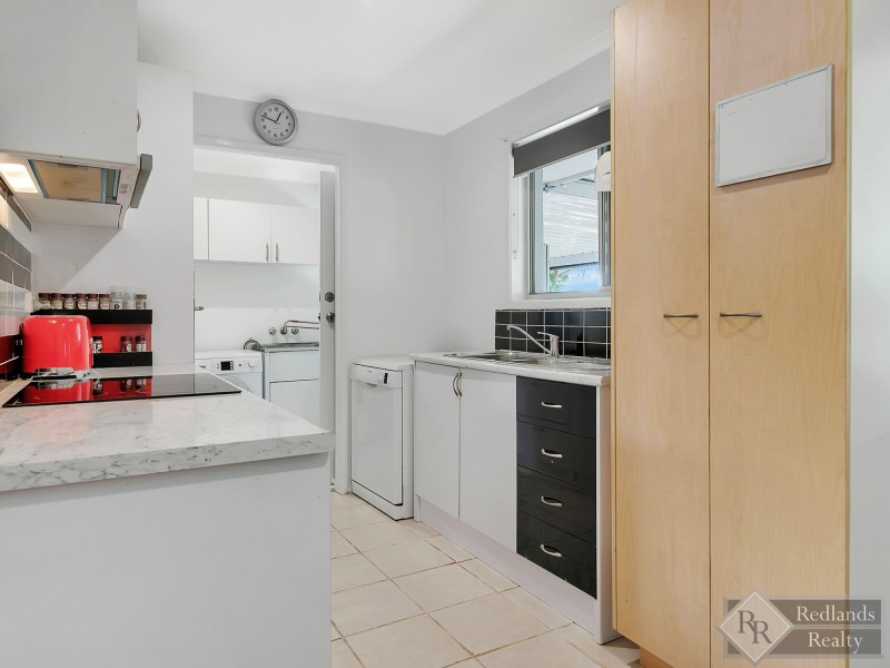 4 Sandpiper Street, Wellington Point QLD 4160