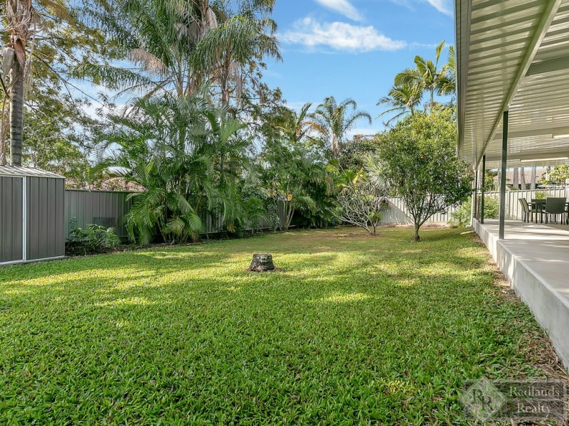 4 Sandpiper Street, Wellington Point QLD 4160