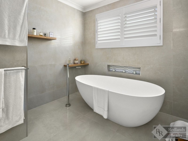 246 Queens Esplanade, Thorneside QLD 4158