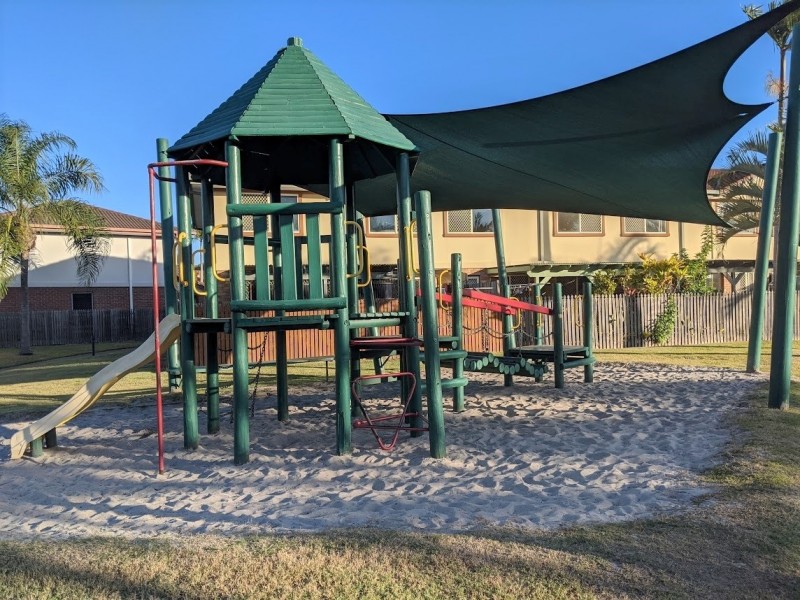 143/9 Bayside Court, Thorneside QLD 4158