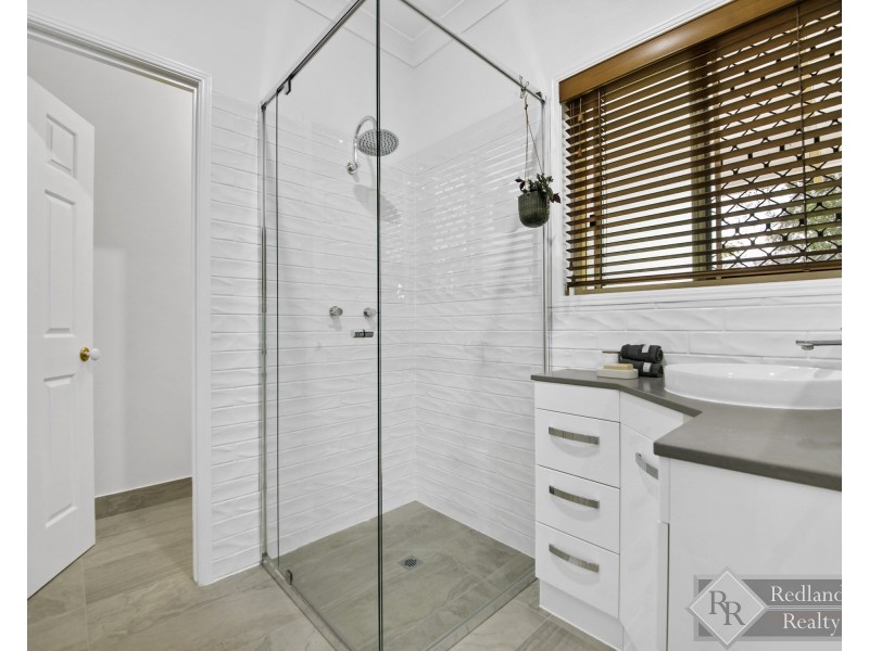 1 Surman Street West, Birkdale QLD 4159