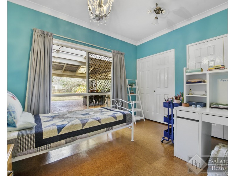 1 Surman Street West, Birkdale QLD 4159