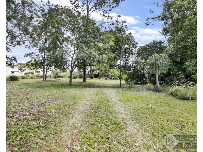 1 Surman Street West, Birkdale QLD 4159