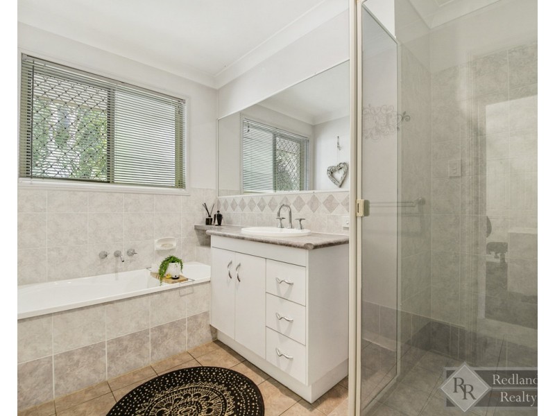 4 Gunsynd Court, Wellington Point QLD 4160