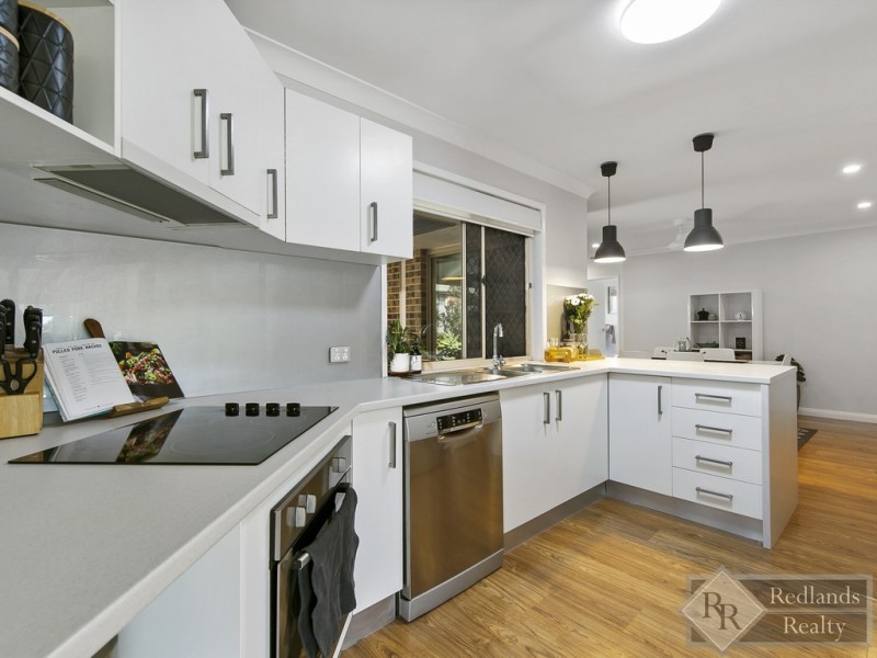 7 Niblick Way, Redland Bay QLD 4165