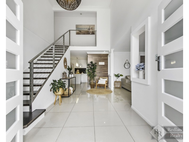 18 Wallace Street, Wellington Point QLD 4160