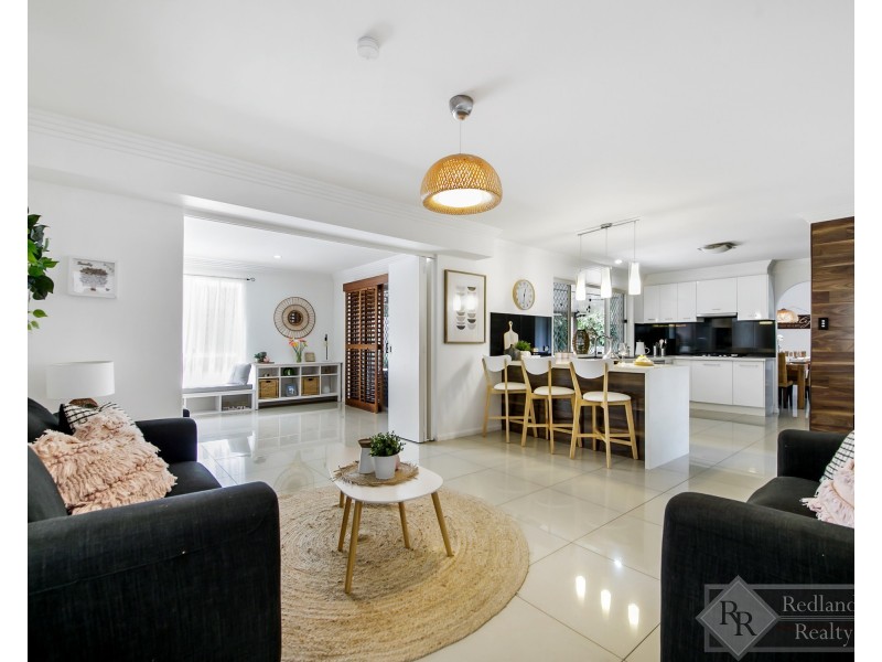 18 Wallace Street, Wellington Point QLD 4160