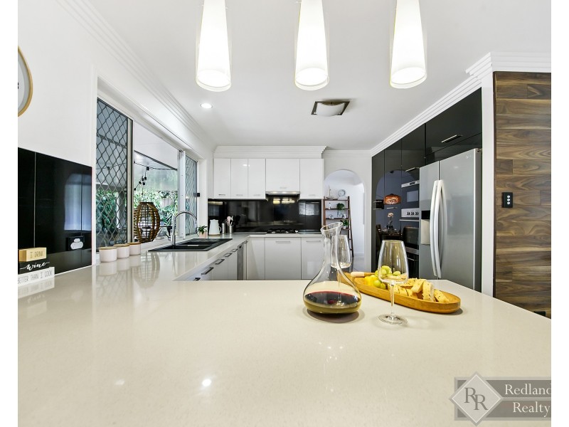 18 Wallace Street, Wellington Point QLD 4160