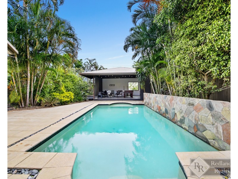 18 Wallace Street, Wellington Point QLD 4160