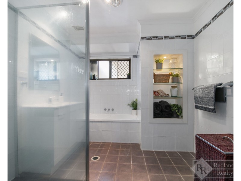 99 Birkdale Road, Birkdale QLD 4159