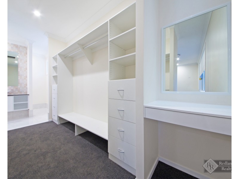 92 Oakland Avenue, Redland Bay QLD 4165