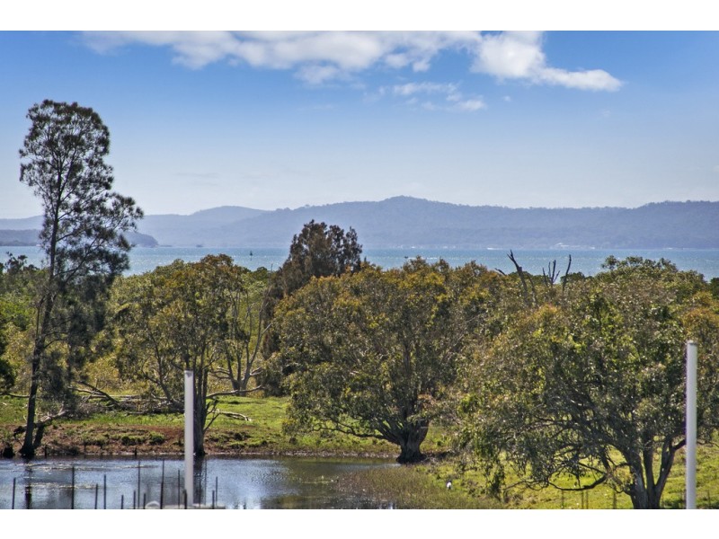 10 Sea Spray Street, Thornlands QLD 4164