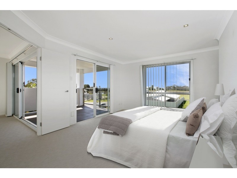 10 Sea Spray Street, Thornlands QLD 4164