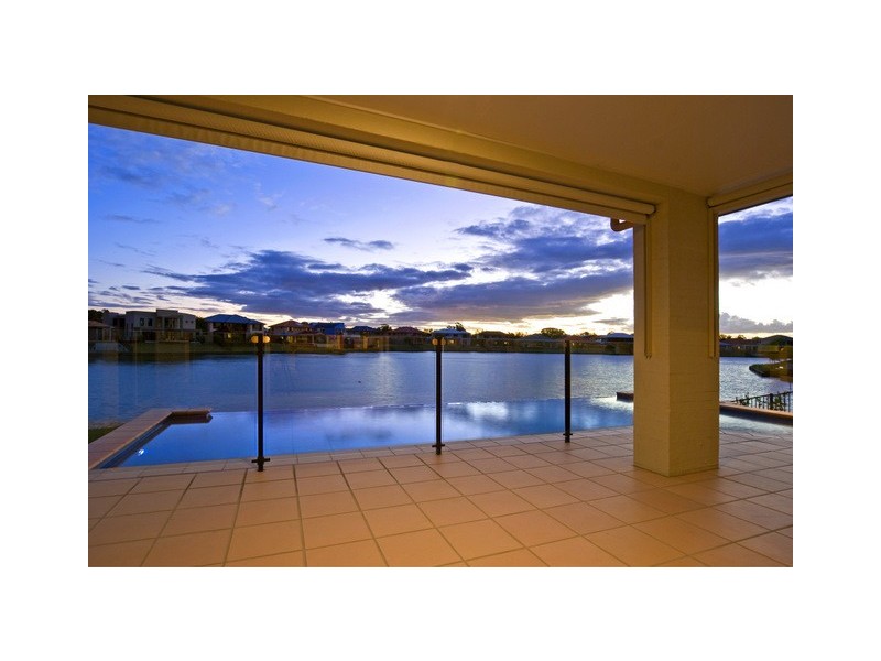 34 King Island Drive, Wellington Point QLD 4160