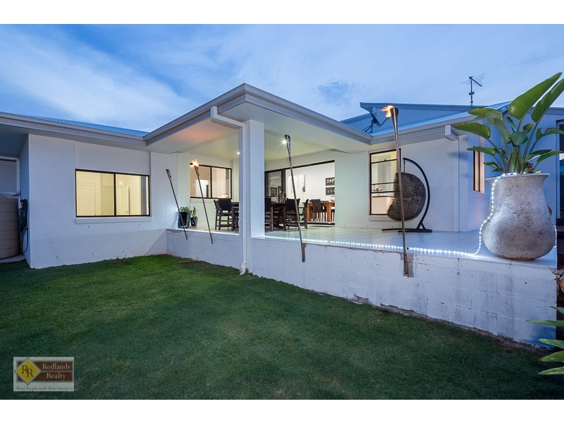 15 Cypress Street, Redland Bay QLD 4165