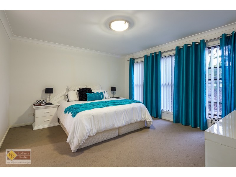 15 Cypress Street, Redland Bay QLD 4165