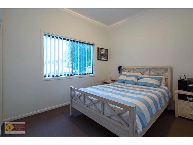 15 Cypress Street, Redland Bay QLD 4165