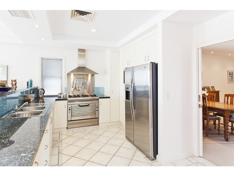 36 King Island Drive, Wellington Point QLD 4160