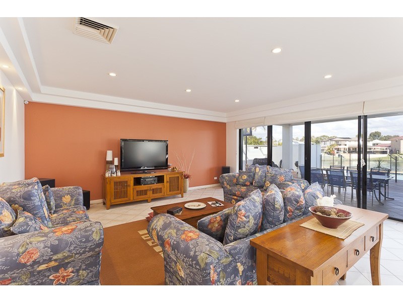 36 King Island Drive, Wellington Point QLD 4160