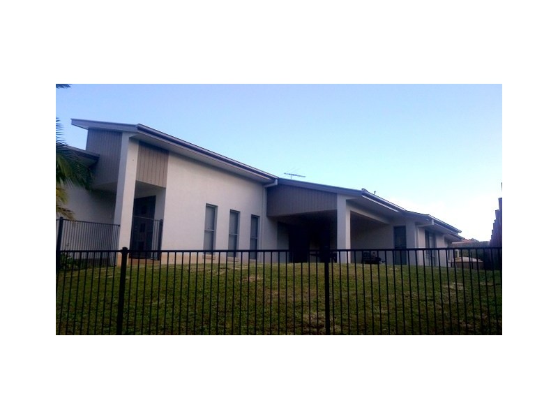 7 Parklink Drive, Redland Bay QLD 4165