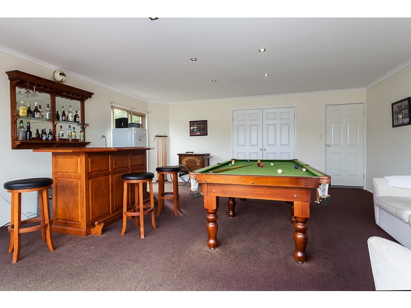 236 Gordon Rd, Redland Bay QLD 4165