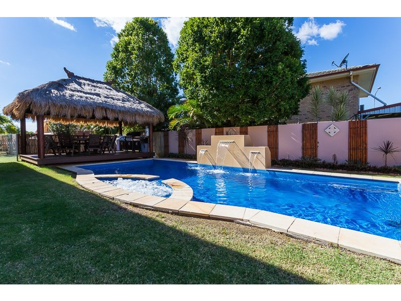 236 Gordon Rd, Redland Bay QLD 4165