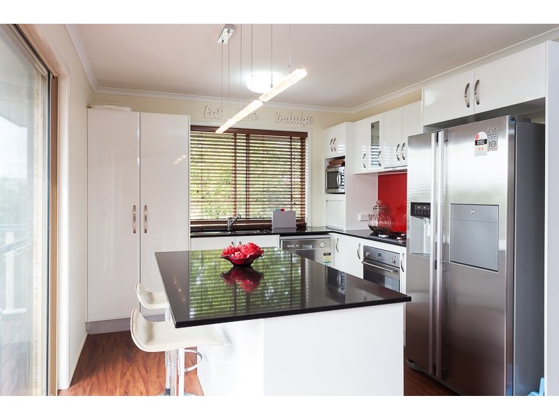 236 Gordon Rd, Redland Bay QLD 4165