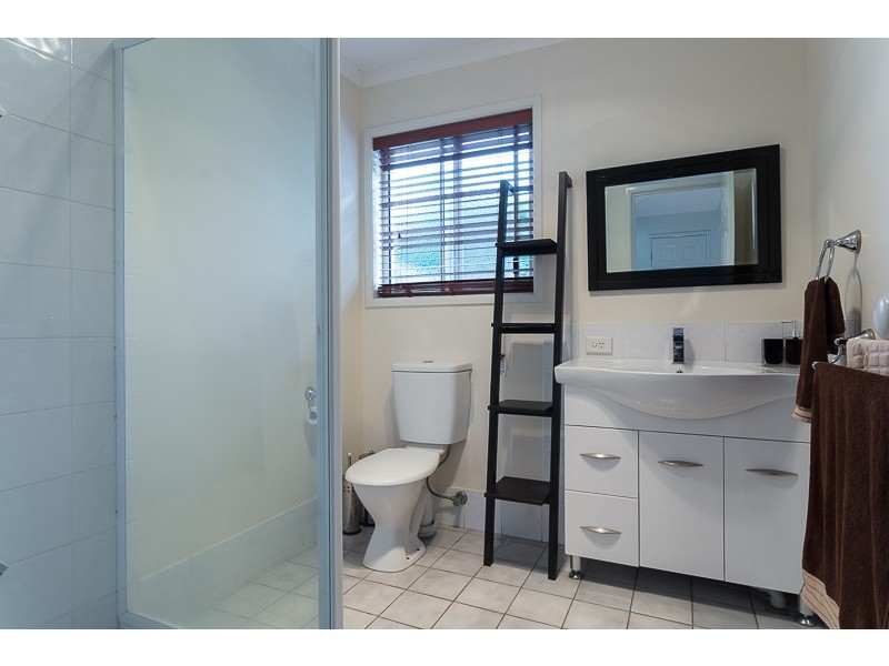 236 Gordon Rd, Redland Bay QLD 4165