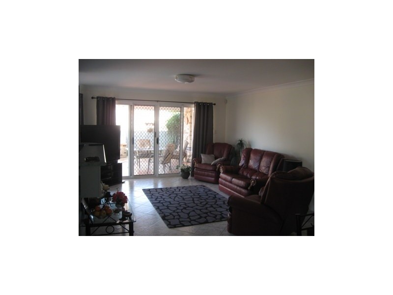 16 Montrose Place, Redland Bay QLD 4165