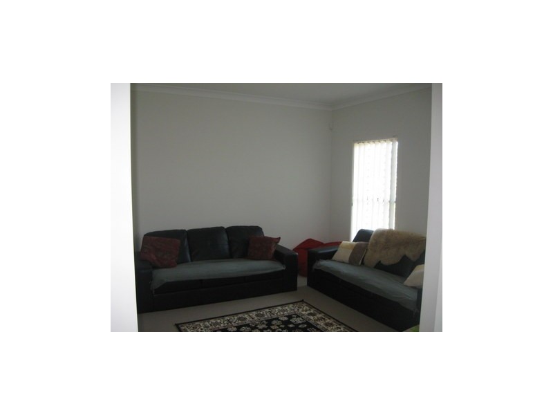 5 Magnetic Place, Redland Bay QLD 4165