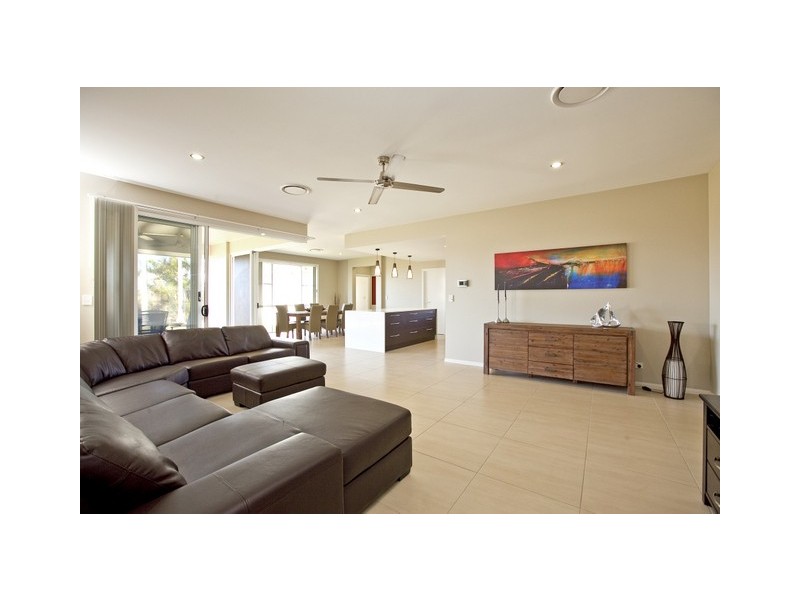 6 Rosemary Street, Thornlands QLD 4164