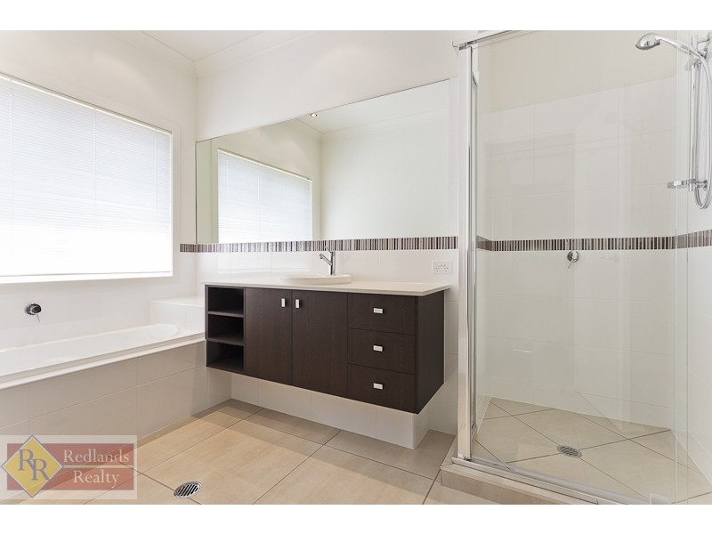 1 Marjoram Street, Thornlands QLD 4164