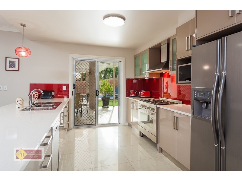 25 Watervale Drive, Redland Bay QLD 4165