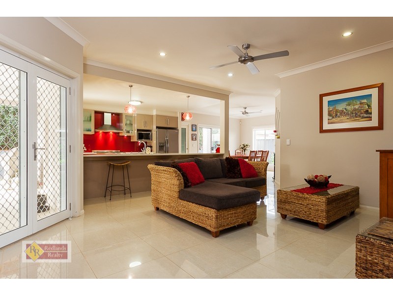 25 Watervale Drive, Redland Bay QLD 4165