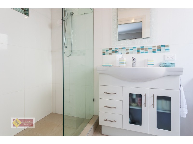 25 Watervale Drive, Redland Bay QLD 4165